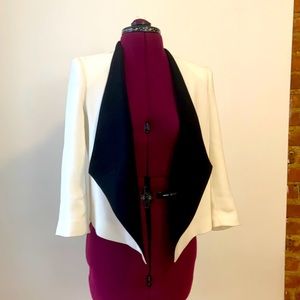 ALICE + OLIVIA 3/4 SLEEVE BLAZER